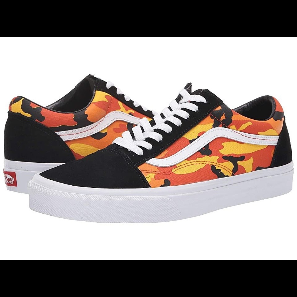 (Pop Camo) Black/Spicy Orange Old School Vans